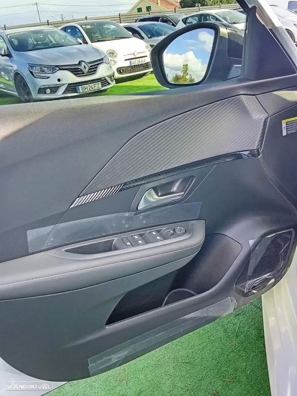 Peugeot e-208 50 kWh GT Line - 16