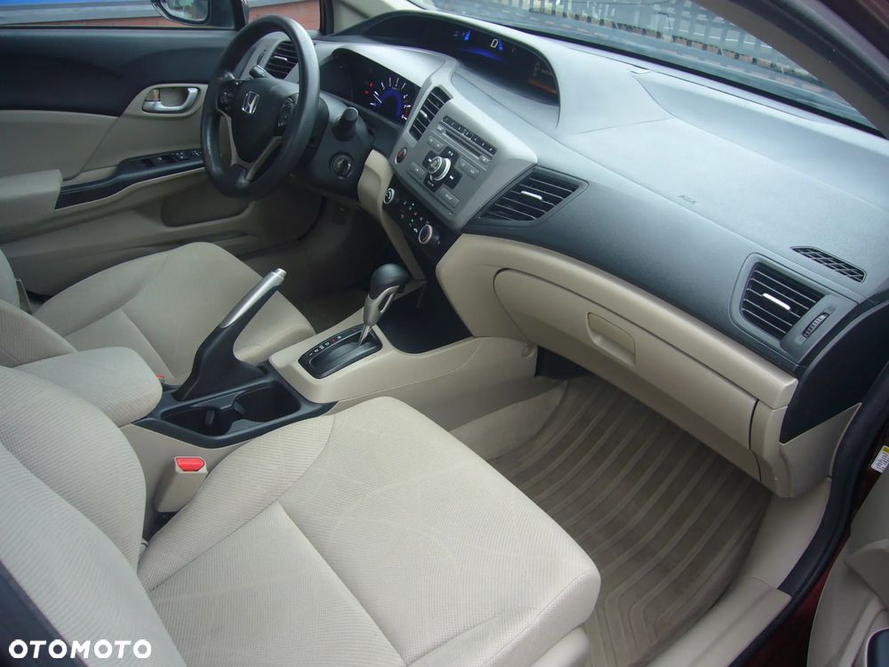 Honda Civic 1.8 Comfort - 18