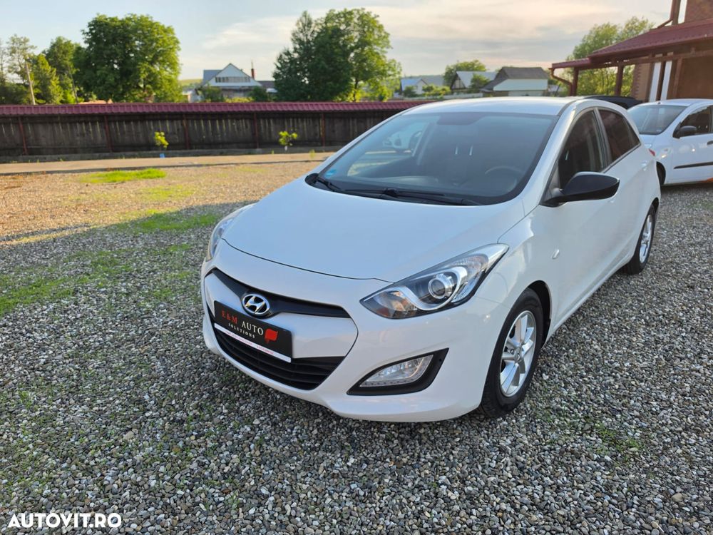 Hyundai i30 i30cw 1.6 Fifa World Cup Edition - 9