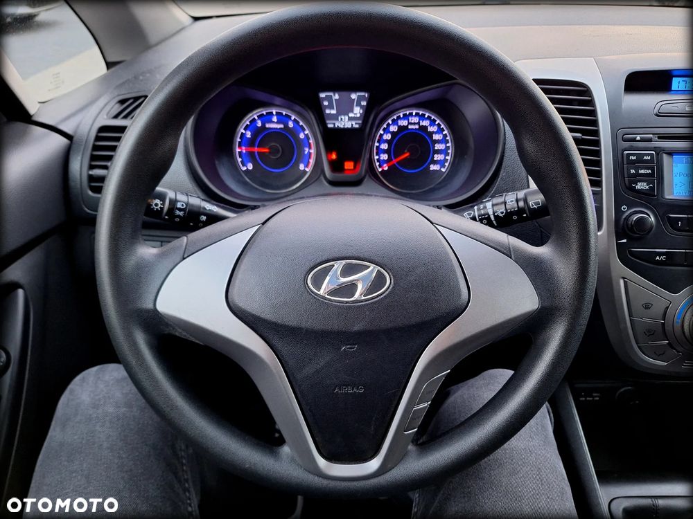 Hyundai ix20 1.4 Classic + - 14