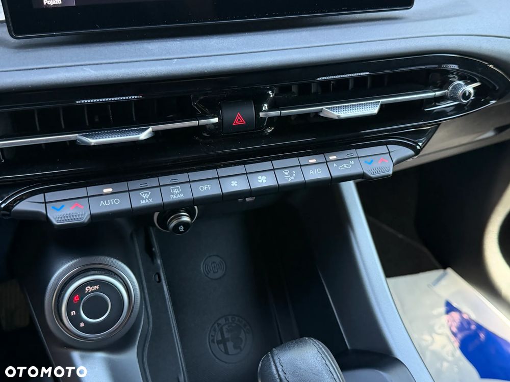 Alfa Romeo Tonale 1.5 T4 GSE mHEV Sprint DCT - 24