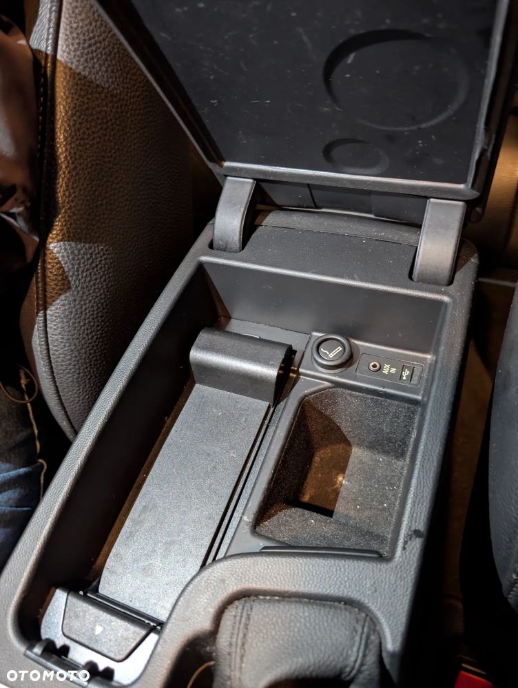 BMW Seria 3 320d Efficient Dynamics - 12