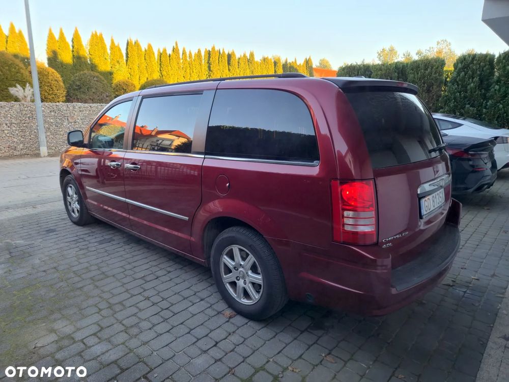 Chrysler Town & Country 4.0 Limited - 4