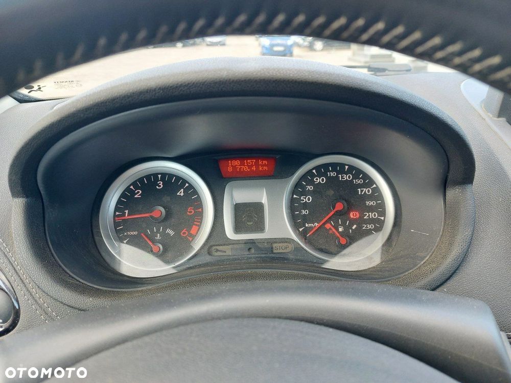 Renault Clio - 23