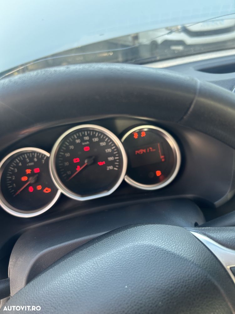 Dacia Logan - 1