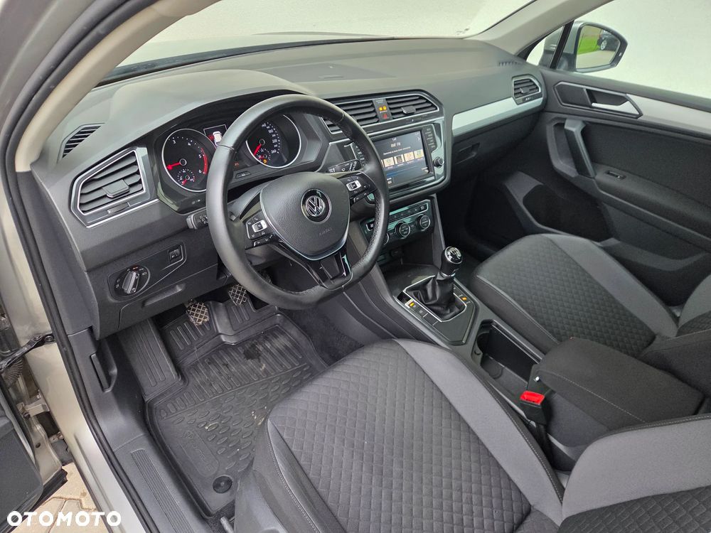 Volkswagen Tiguan - 7