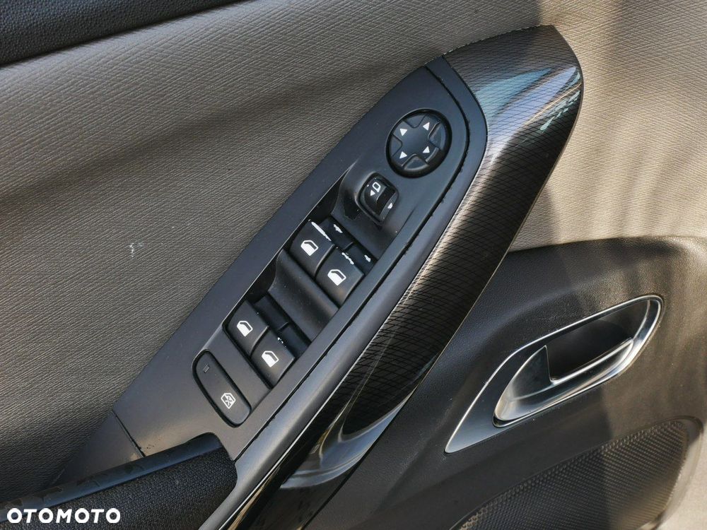 Citroën C4 Grand Picasso - 17