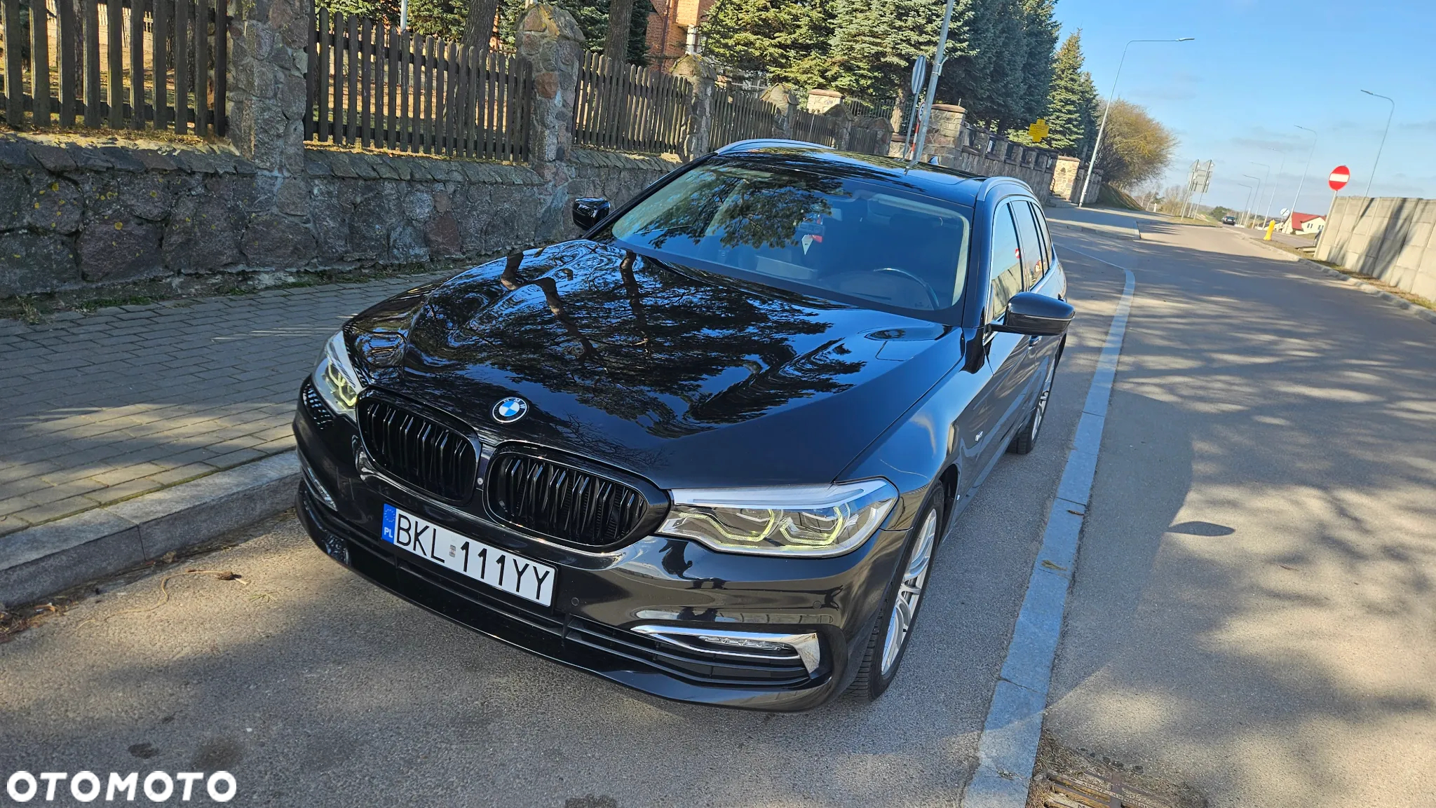 BMW Seria 5 520d Touring Luxury Line - 2