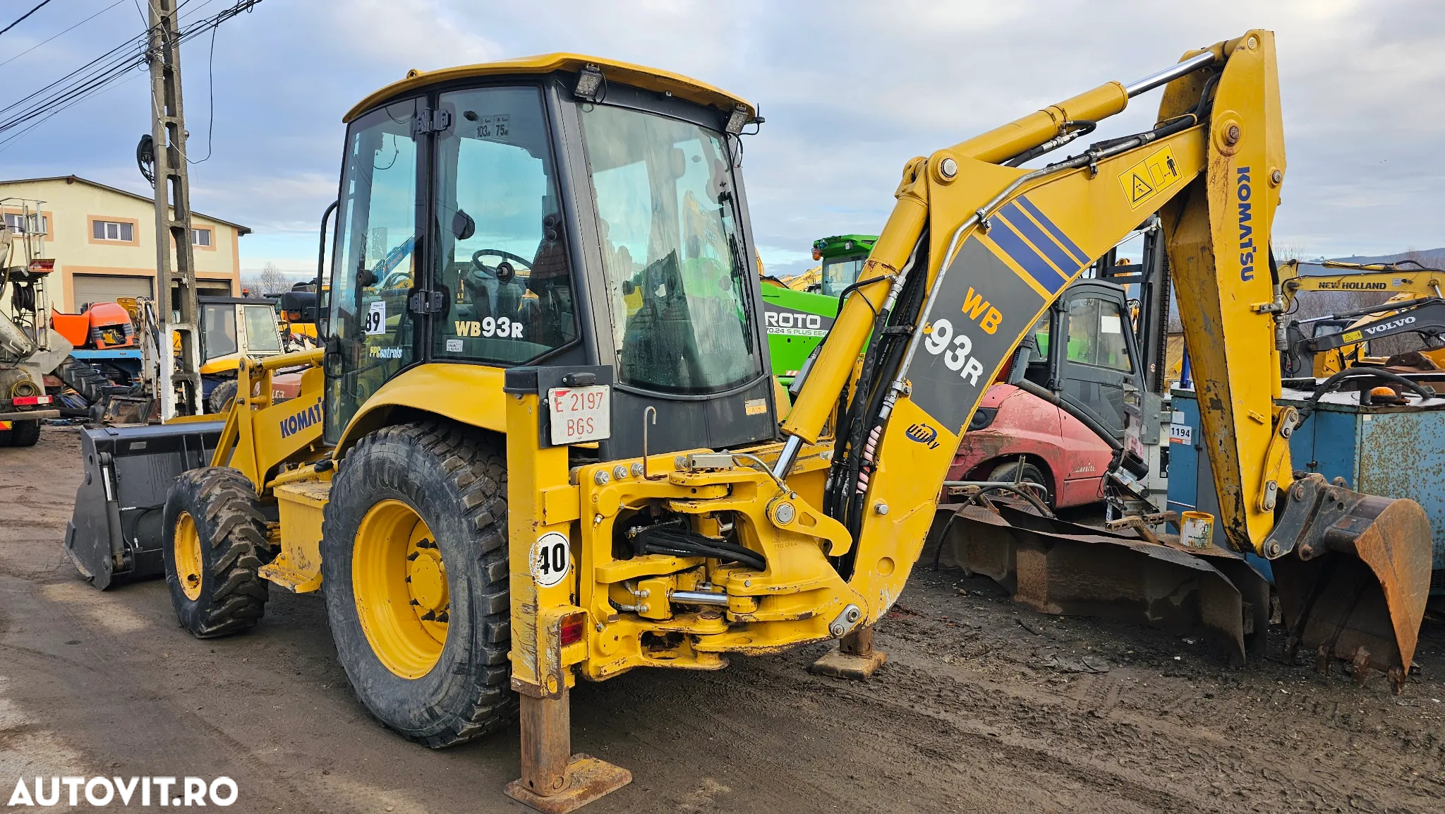 Komatsu WB 93 R Buldoexcavator - 8