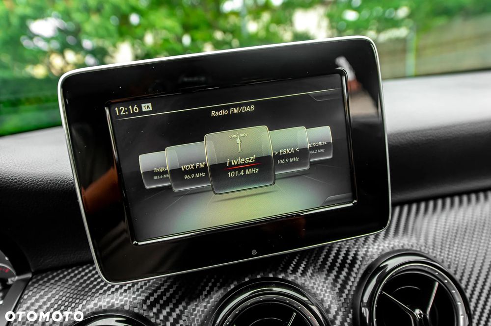 Mercedes-Benz GLA 250 4Matic 7G-DCT Activity Edition - 25
