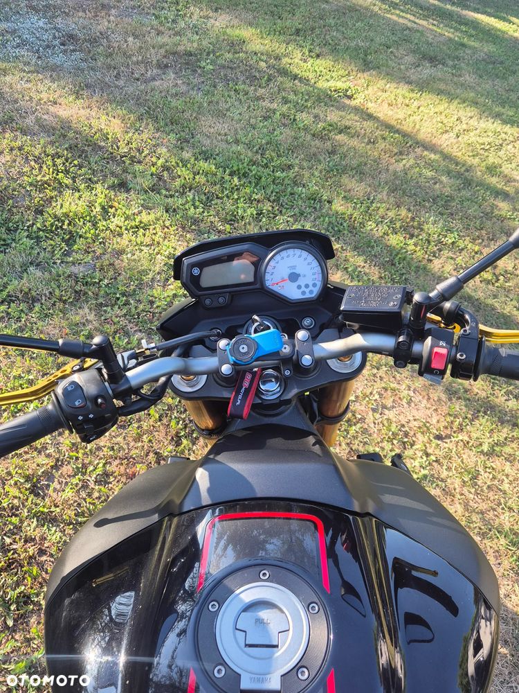 Yamaha FZ8 - 9