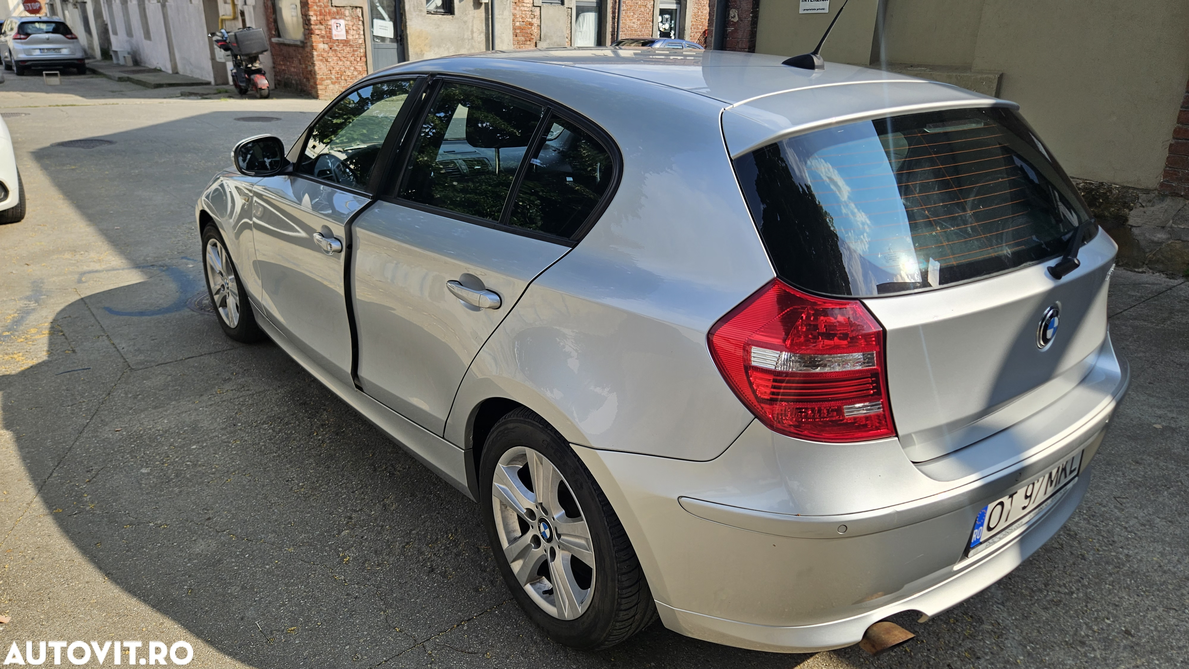 BMW Seria 1 116i - 6