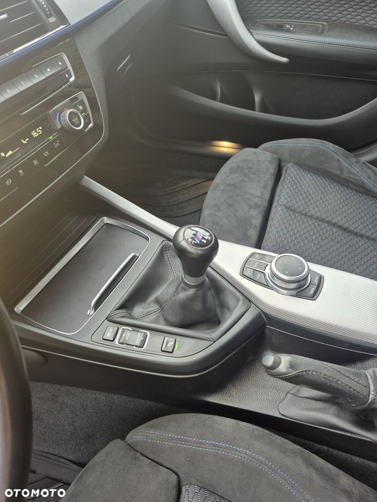 BMW Seria 1 118i Edition M Sport Shadow - 11