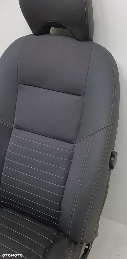 FOTEL PASAŻERA PRAWY PRZÓD VOLVO V50 EUROPA - 4