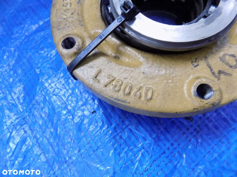 obudowa łożyska skrzyni biegów l78040 john deere 6300 6100 6200 6400 - 2