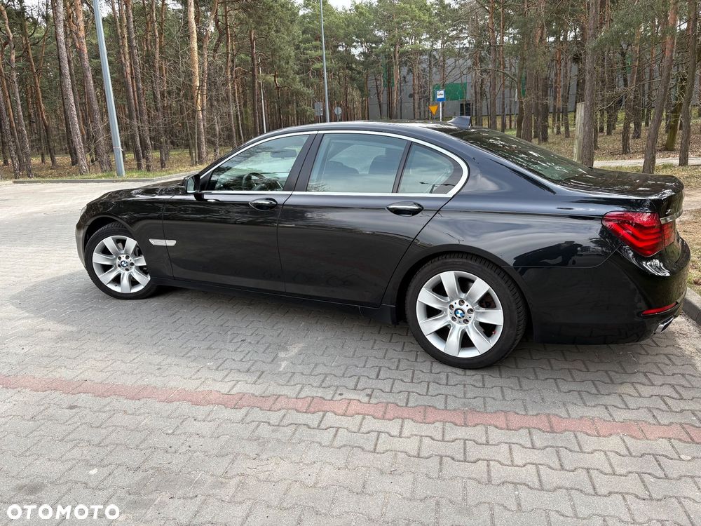 BMW Seria 7 740d xDrive - 6