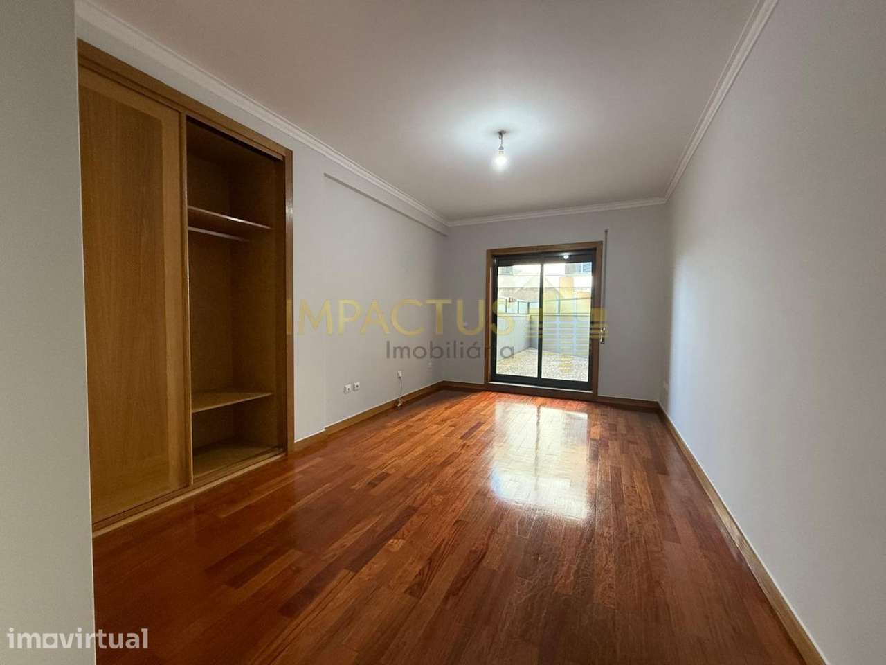 Apartamento T3 renovado - Grande imagem: 2/24