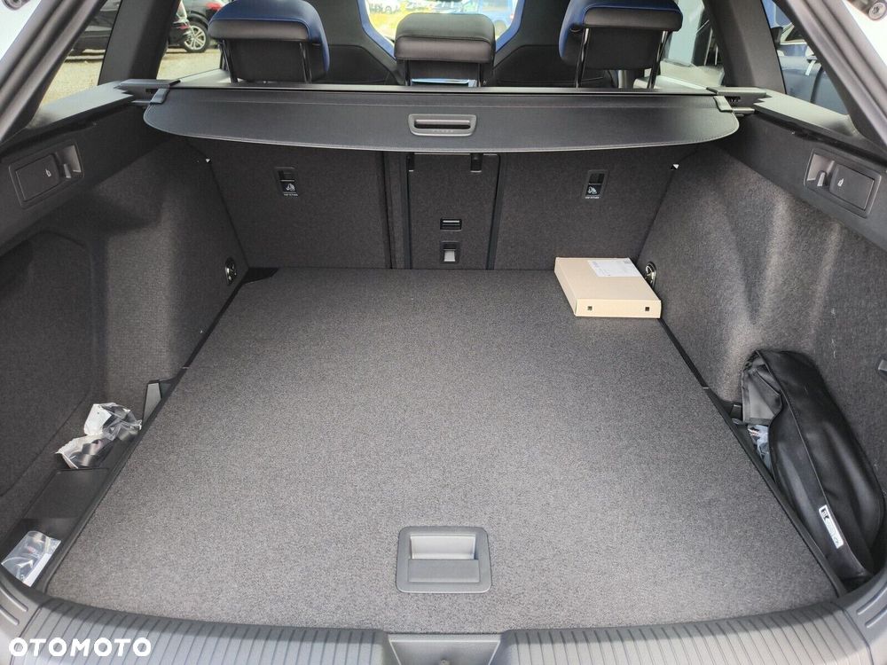 Volkswagen Golf Variant 2.0 TSI 4Motion R - 31