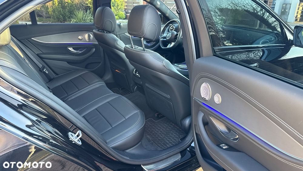 Mercedes-Benz Klasa E 200 AMG - 22