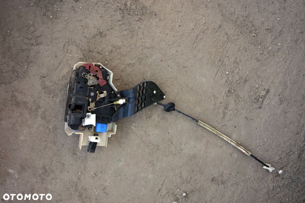 ZAMEK DRZWI LEWY TYŁ TOUAREG I 7L  VOLKSWAGEN 2002-2010 - 2