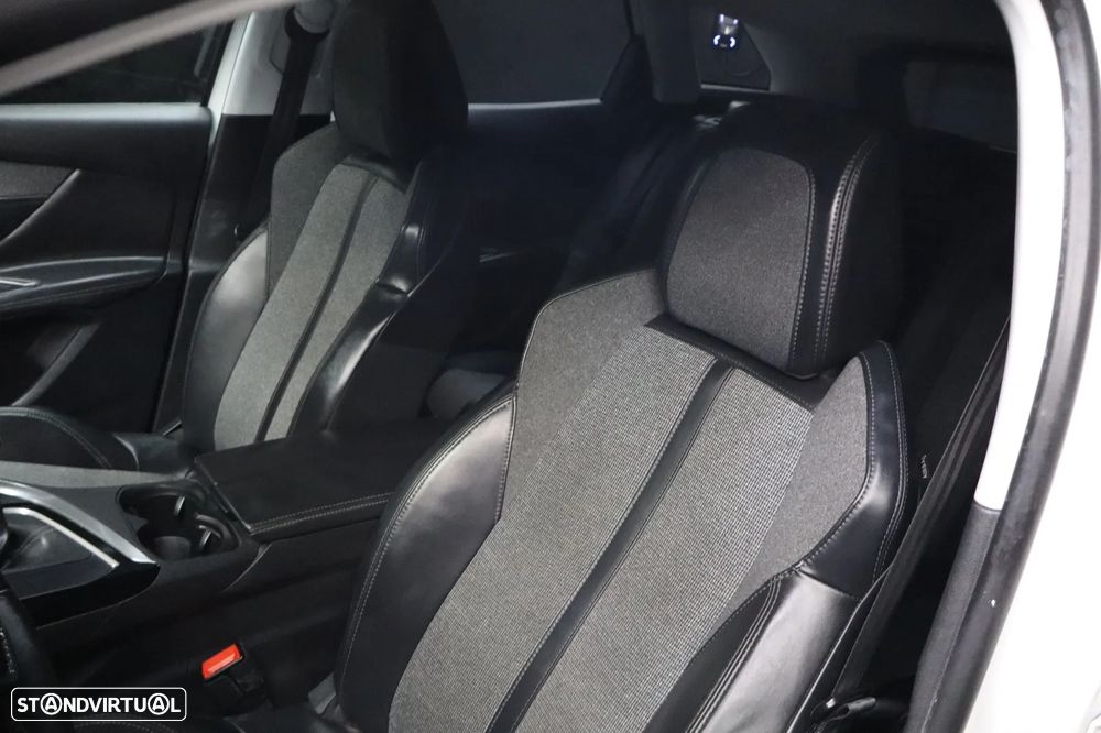 Peugeot 3008 PureTech 130 Stop & Start Active - 17