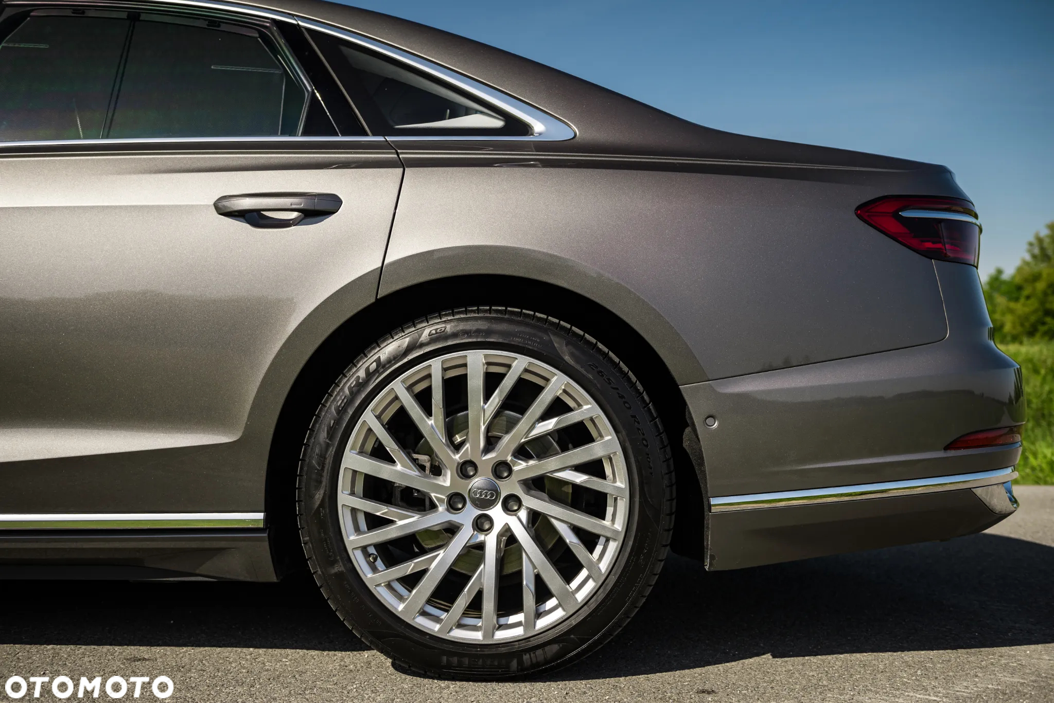 Audi A8 - 24