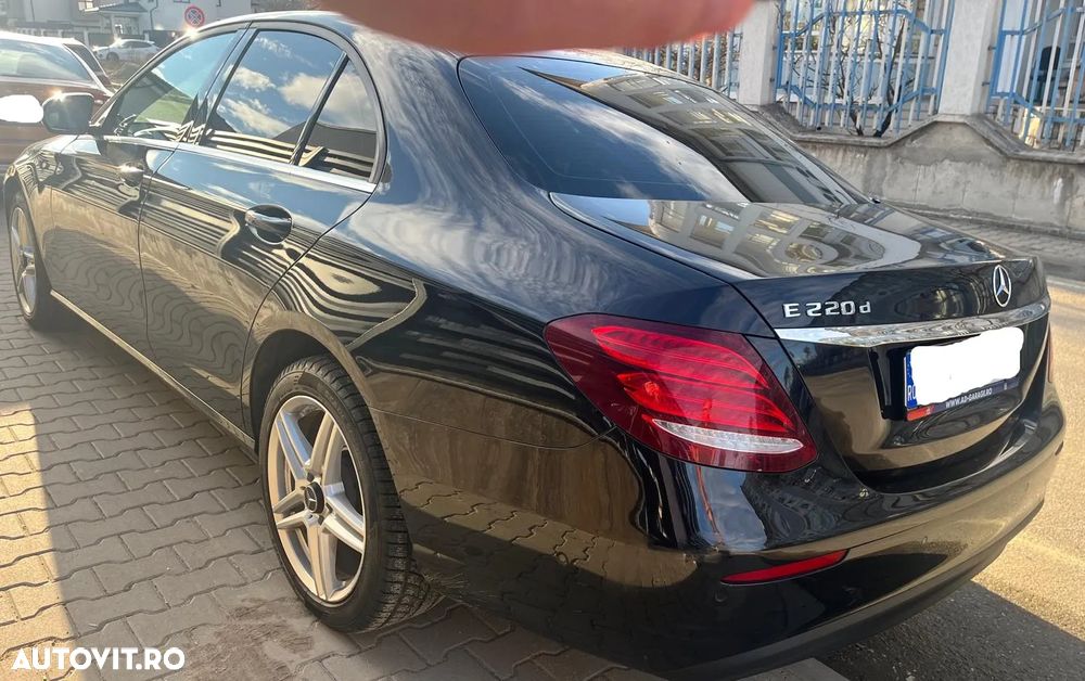 Mercedes-Benz E 220 d 9G-TRONIC - 8