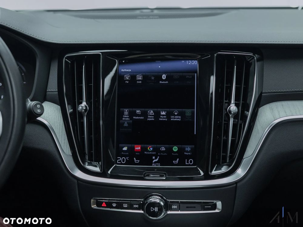 Volvo V60 Cross Country B4 D AWD Geartronic - 29