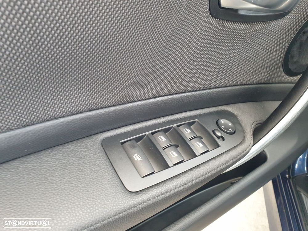 BMW 120 d Cabrio - 17
