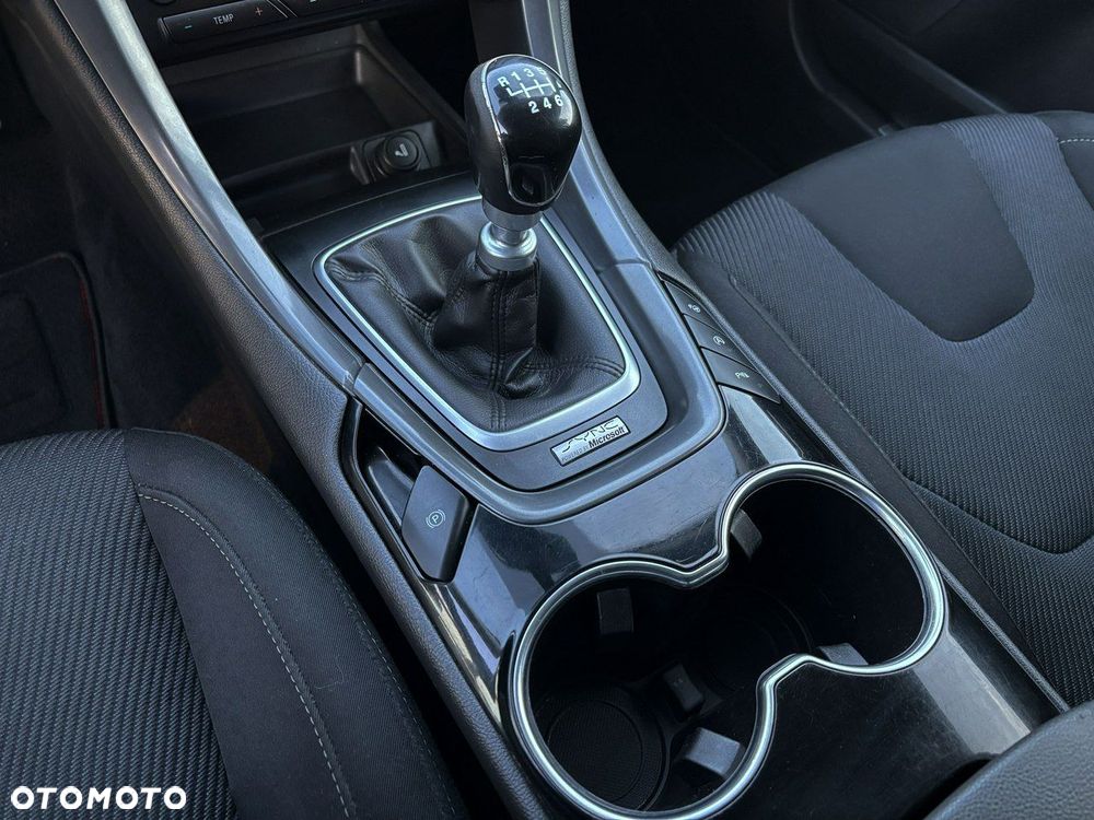 Ford Mondeo - 22