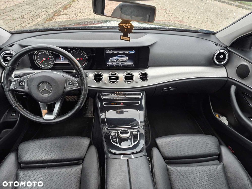 Mercedes-Benz Klasa E - 6