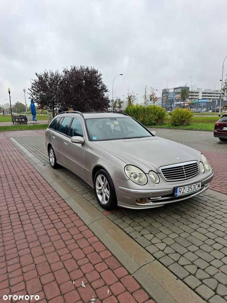 Mercedes-Benz Klasa E 320 CDI T Avantgarde - 3