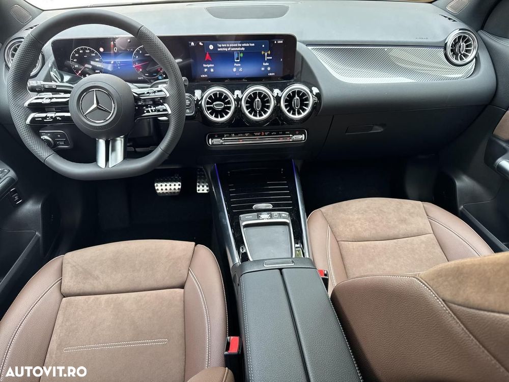 Mercedes-Benz GLA - 12