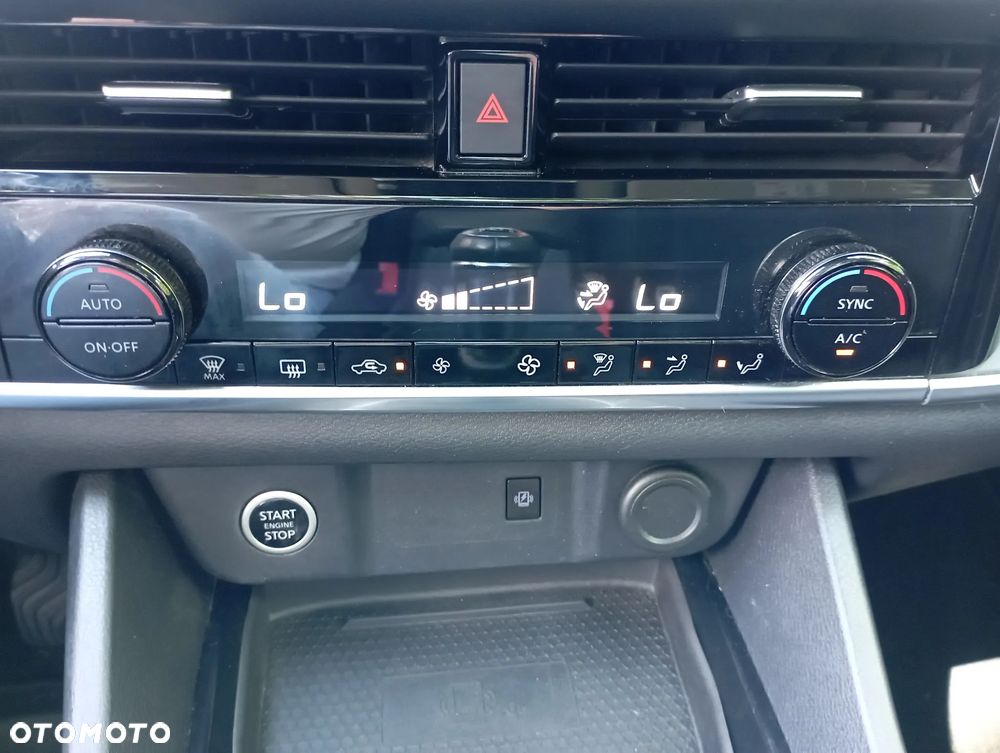 Nissan Qashqai 1.3 DIG-T MHEV Tekna - 17