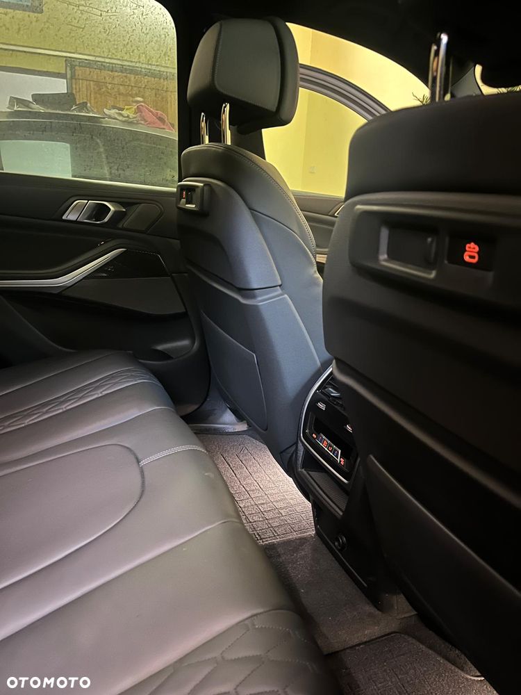 BMW X5 xDrive40d - 11
