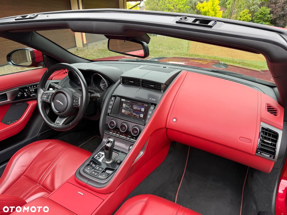 Jaguar F-Type R EU6 - 17