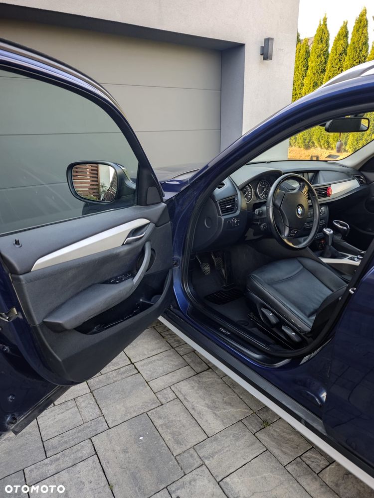 BMW X1 xDrive18d xLine - 10