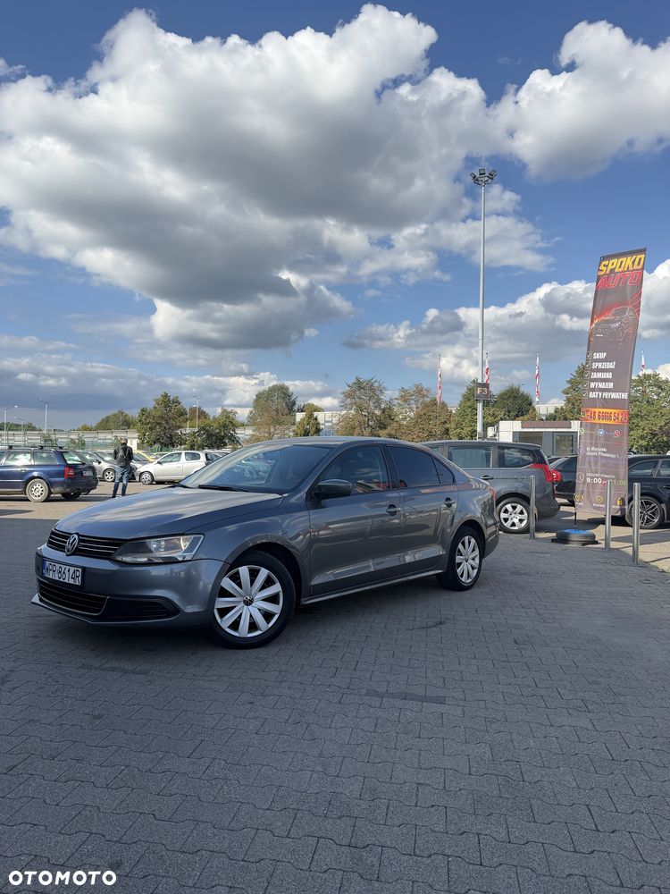 Volkswagen Jetta - 3