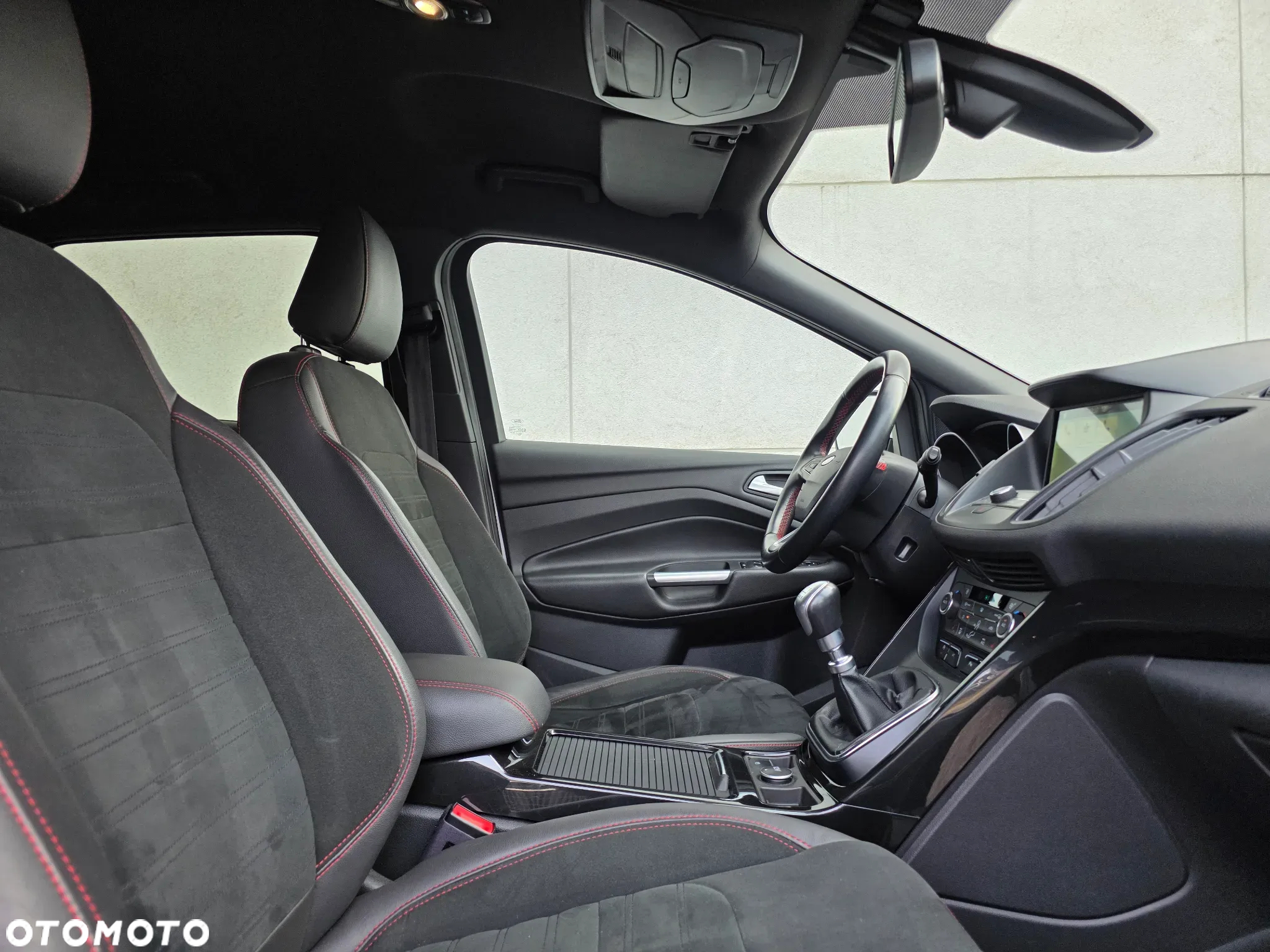 Ford Kuga 1.5 EcoBoost FWD ST-Line ASS GPF - 24