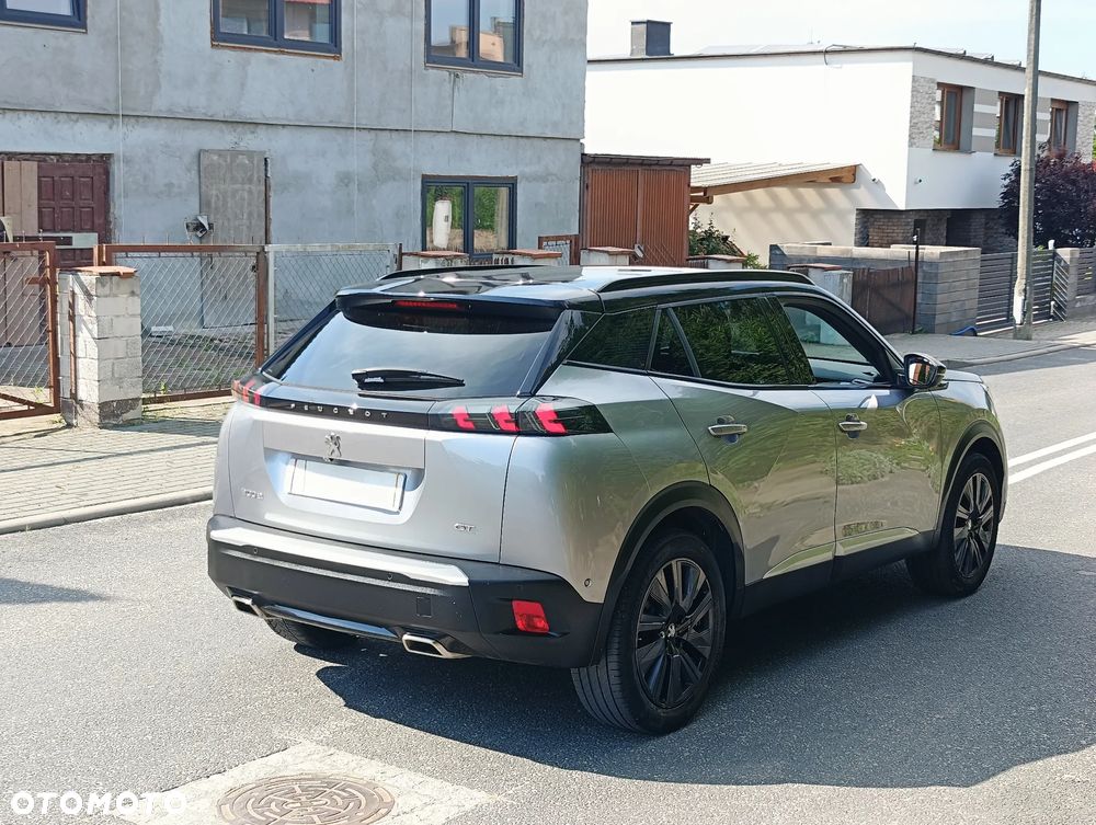 Peugeot 2008 PureTech 155 EAT8 GT - 4