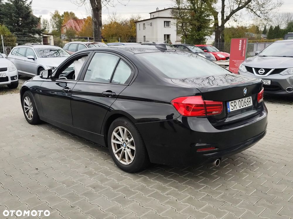 BMW Seria 3 318d - 3