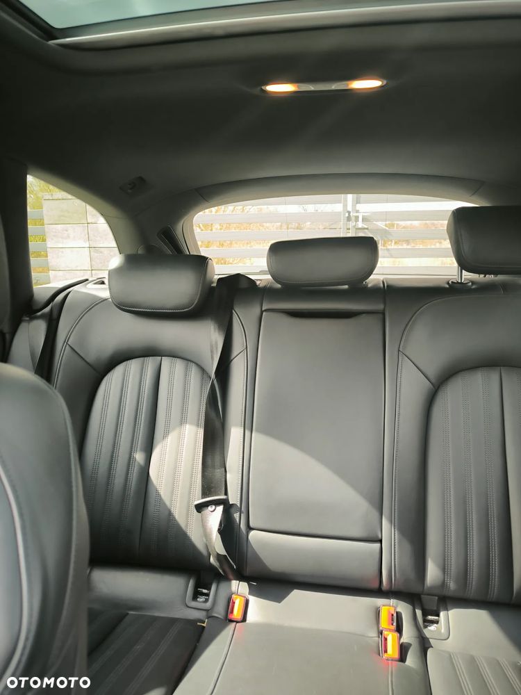 Audi A6 Avant 2.0 TDI Ultra S tronic - 20