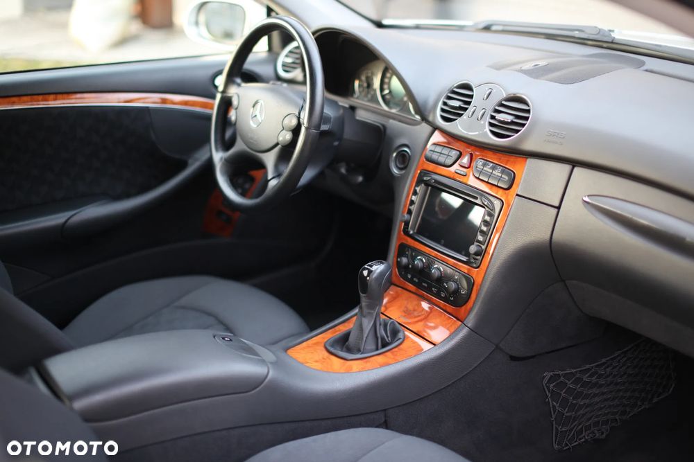 Mercedes-Benz CLK 240 Elegance - 14