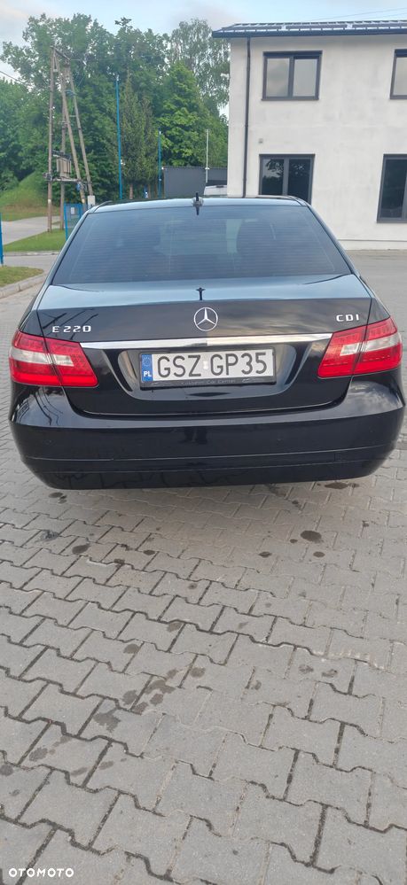 Mercedes-Benz Klasa E 220 CDI BlueEff - 5