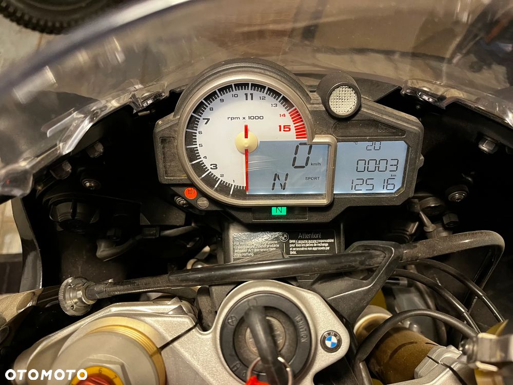 BMW S - 2