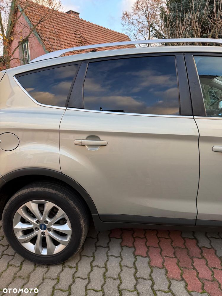 Ford Kuga 2.0 TDCi Titanium FWD - 13