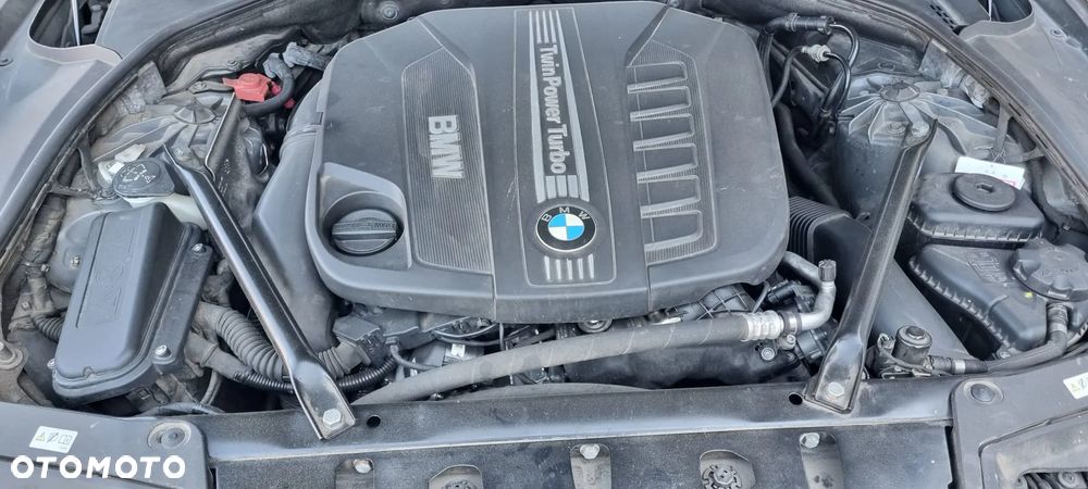 BMW Seria 5 535d xDrive - 6
