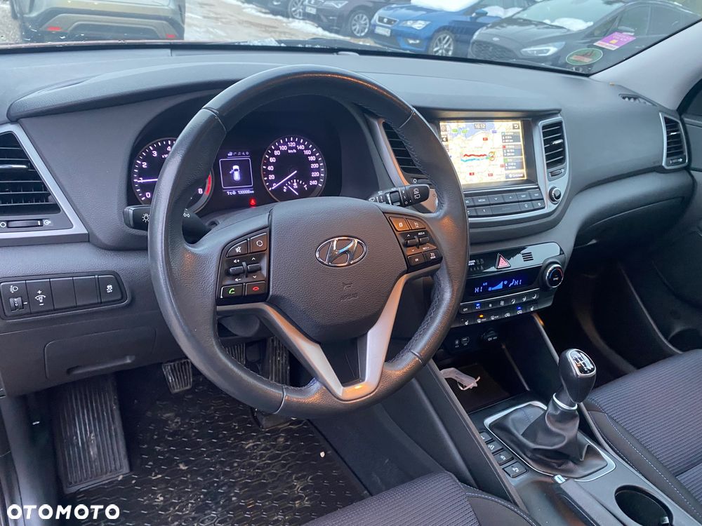Hyundai Tucson 1.6 GDI BlueDrive Style 2WD - 22