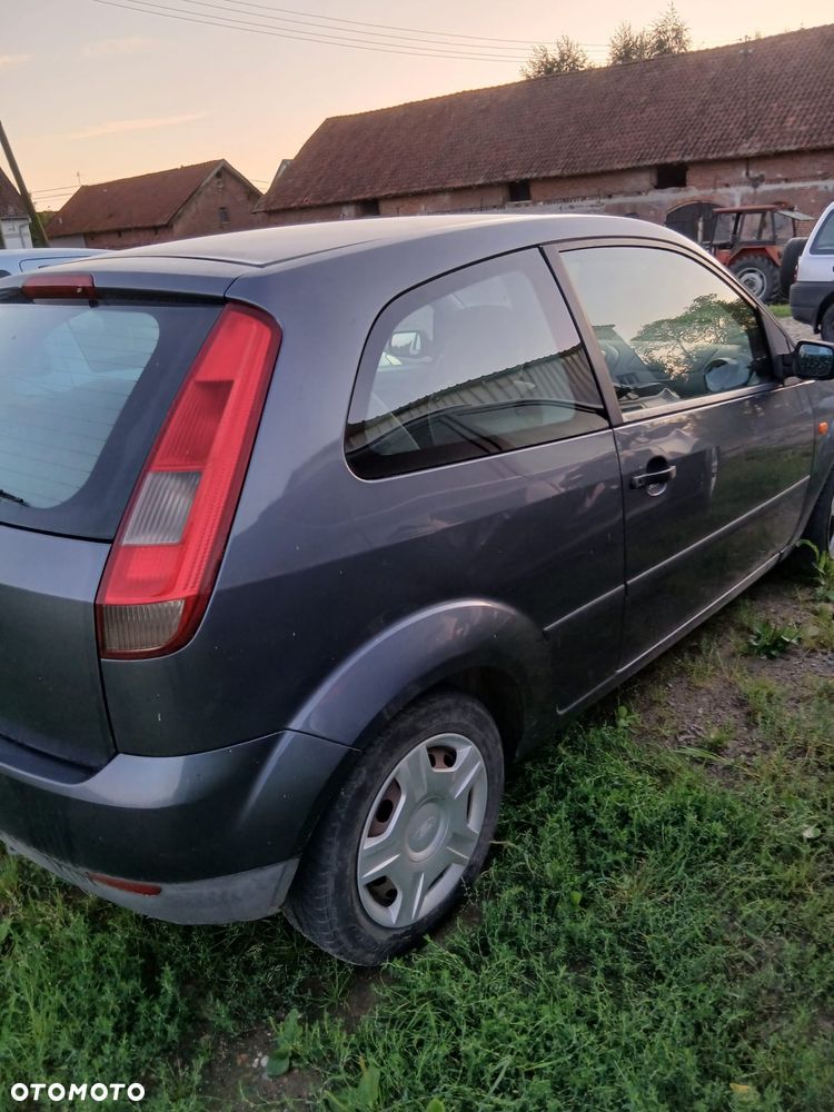 Ford Fiesta - 5