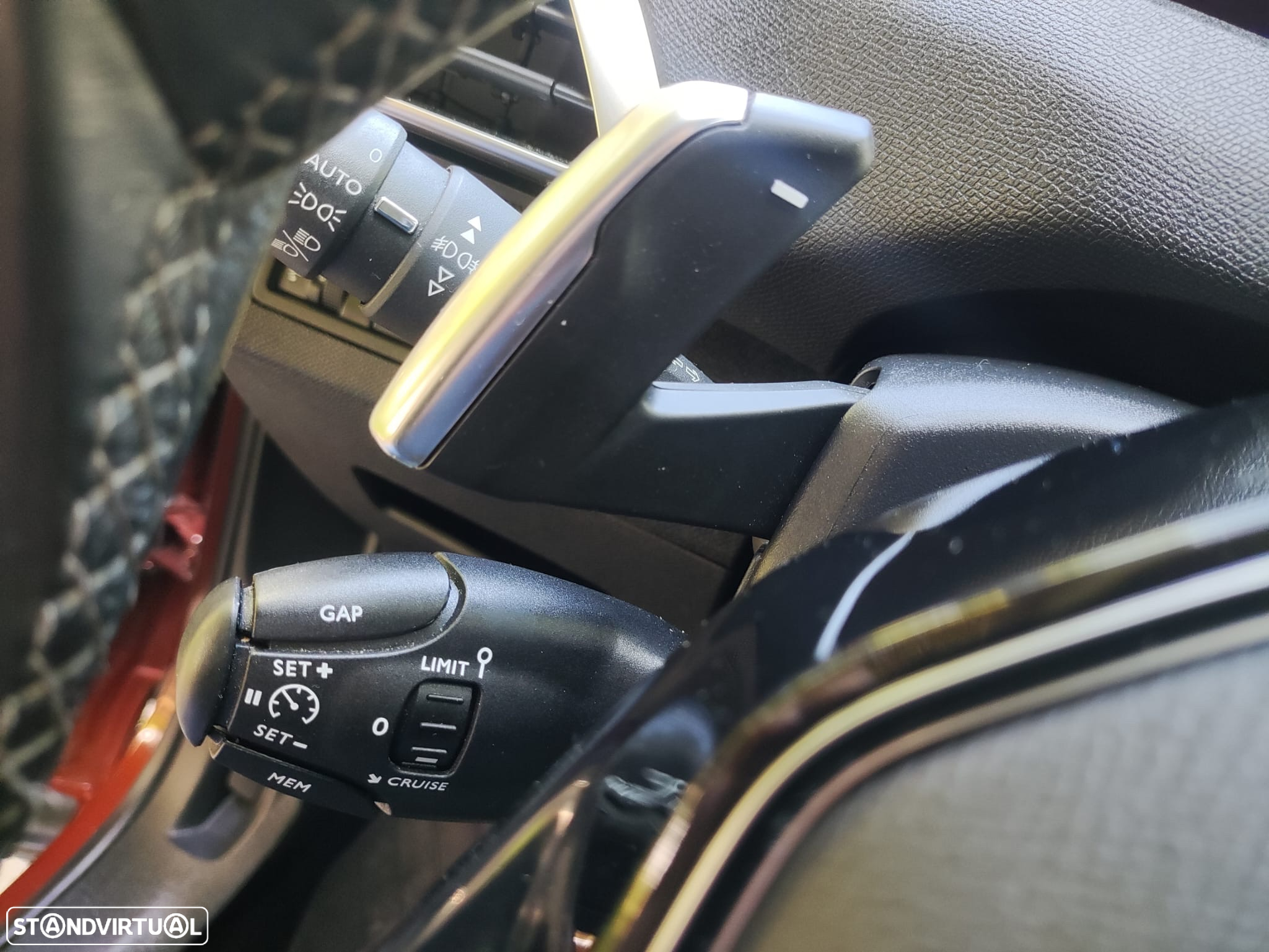 Peugeot 3008 1.5 BlueHDi Allure EAT8 - 20